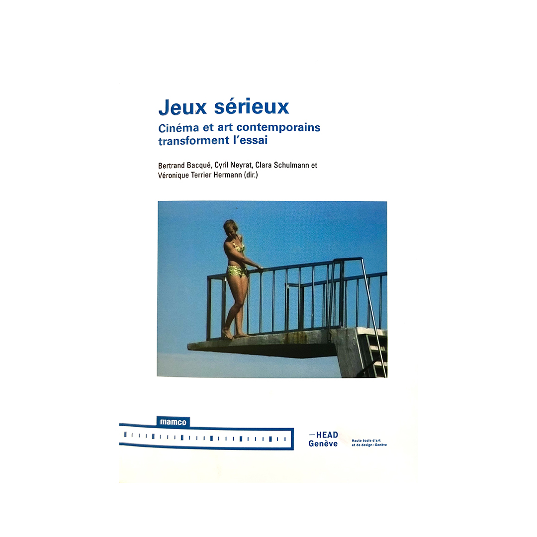 LN_Kiosk_Jeux sérieux | Large/Kiosk Book cover titled 'Jeux sérieux' with subtitle 'Cinéma et art contemporains transforment l’essai' and a photo of a woman in a swimsuit standing on a diving-board ledge; logos at bottom.